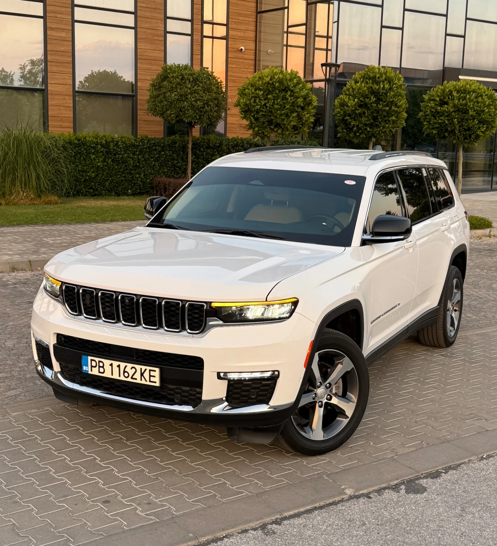 Jeep Grand cherokee LIMITED 11хил.км. LONG - изображение 2