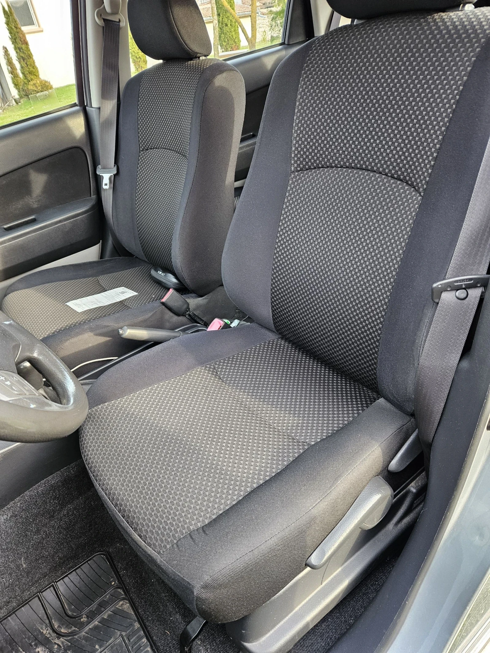 Daihatsu Terios 1.5 4WD, снимка 9 - Автомобили и джипове - 53771583