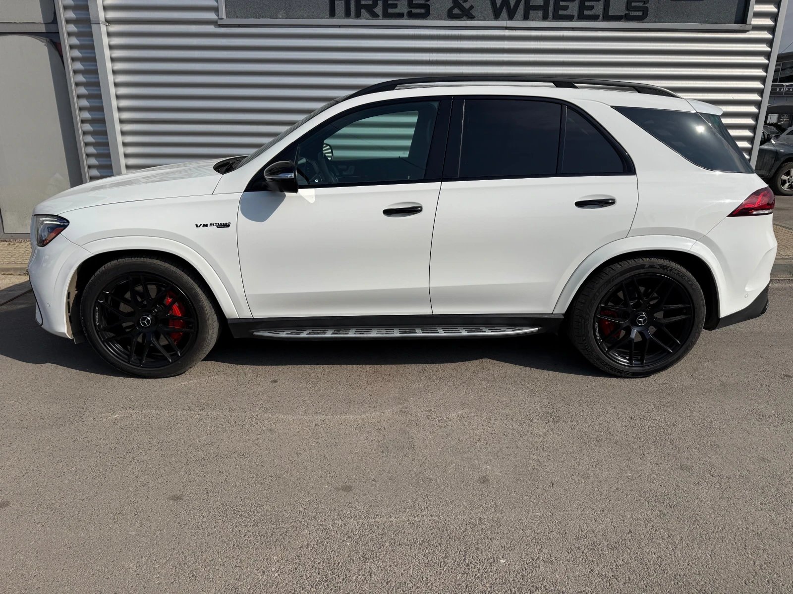 Mercedes-Benz GLE 63 S AMG 63S AMG+ V8 BiTurbo+ Панорама+ Подгрев+ Обдухване, снимка 2 - Автомобили и джипове - 53864909