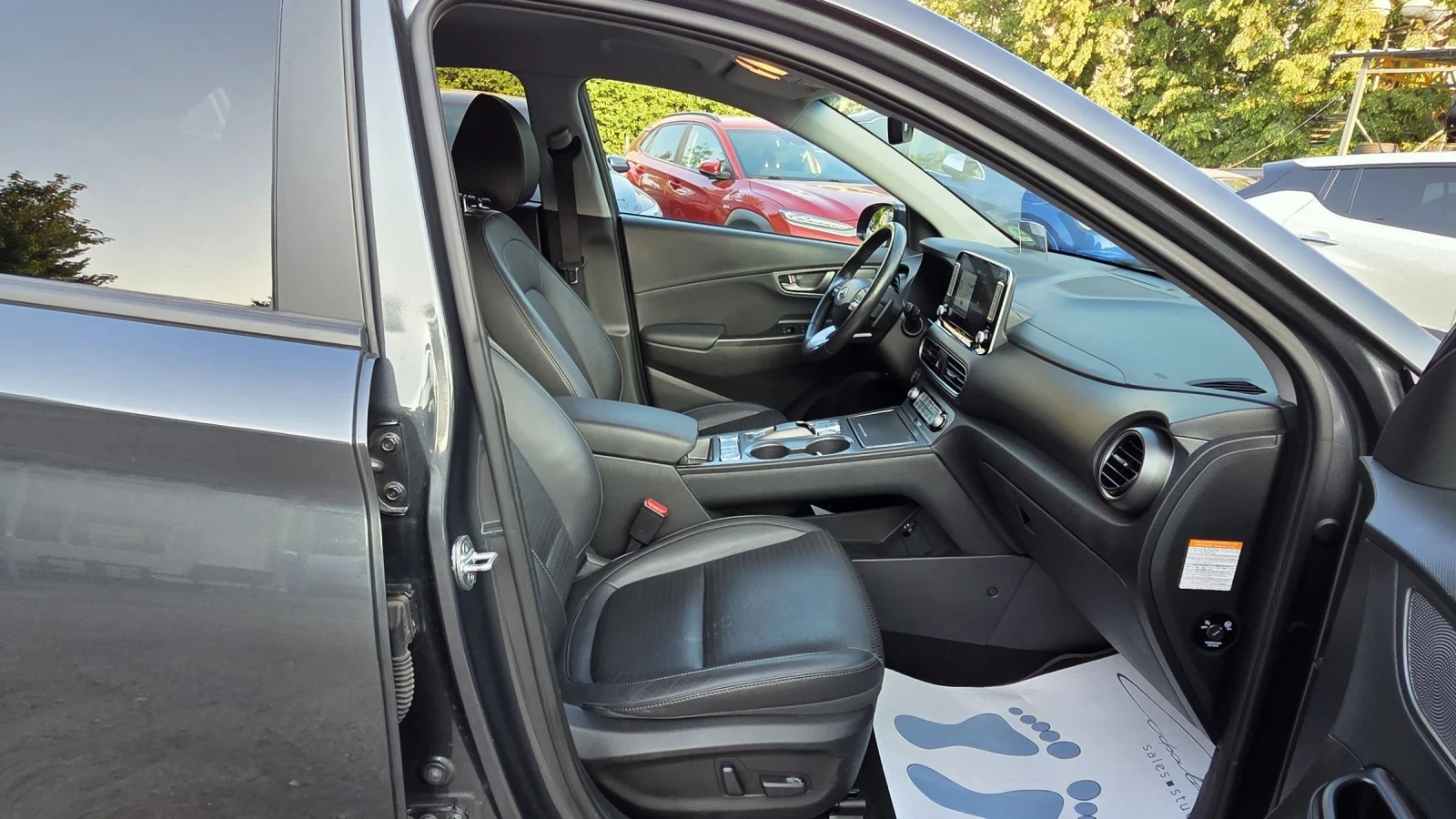 Hyundai Kona 64KWh/Premium/SOH100, снимка 10 - Автомобили и джипове - 54430459