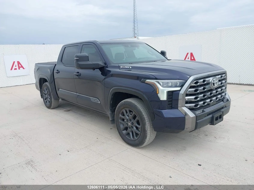 Toyota Tundra CREWMAX PLATINUM