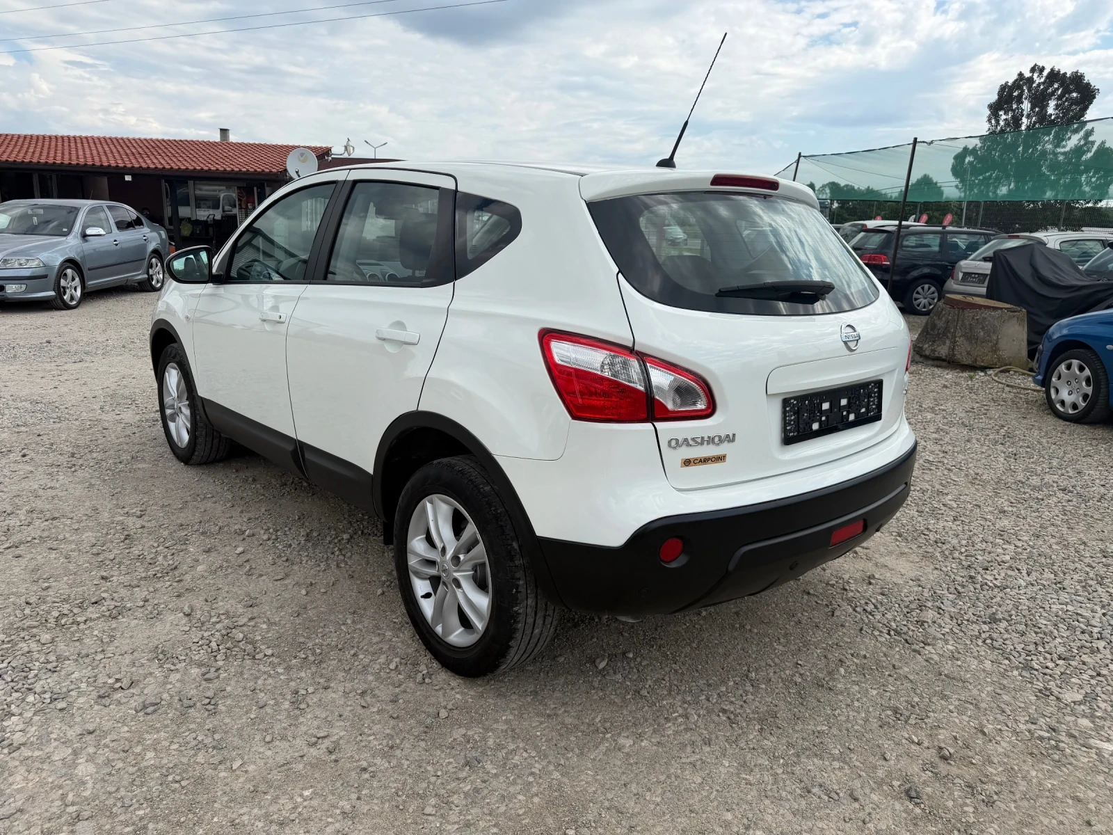 Nissan Qashqai 2.0D-150PS-4X4-АВТОМАТИК, снимка 7 - Автомобили и джипове - 54735663