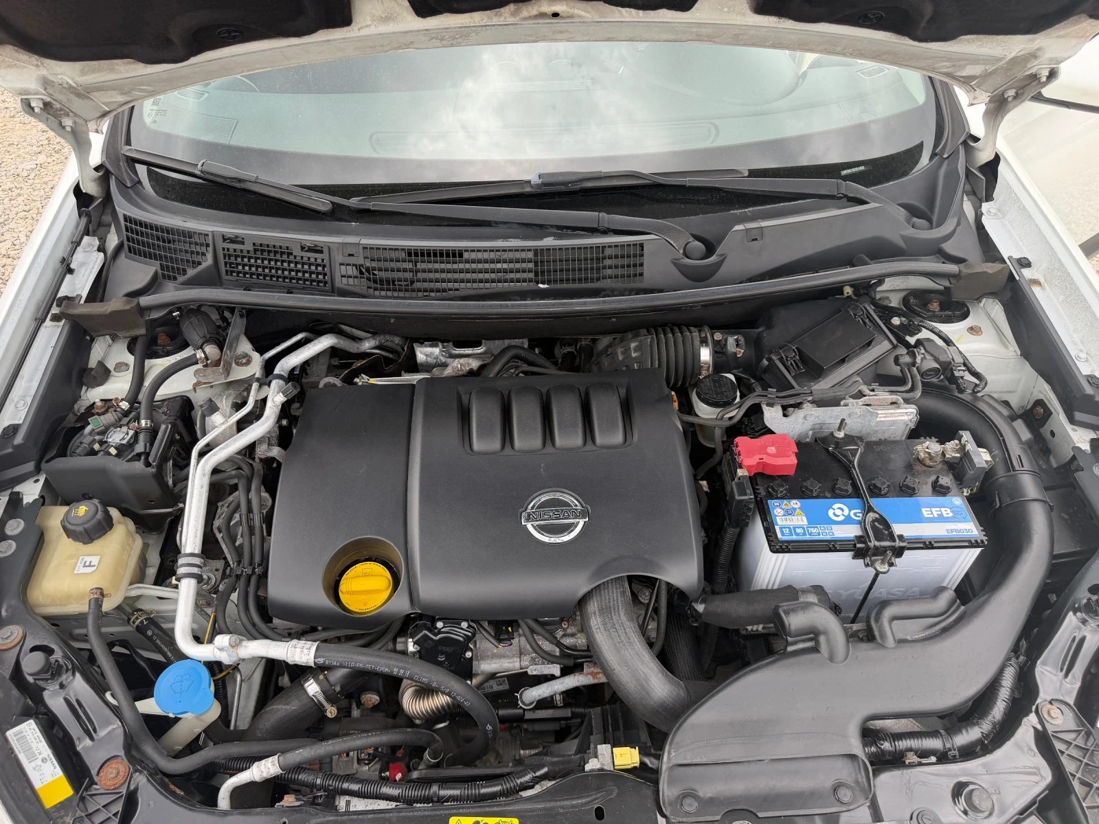 Nissan Qashqai 2.0D-150PS-4X4-АВТОМАТИК, снимка 14 - Автомобили и джипове - 54735663
