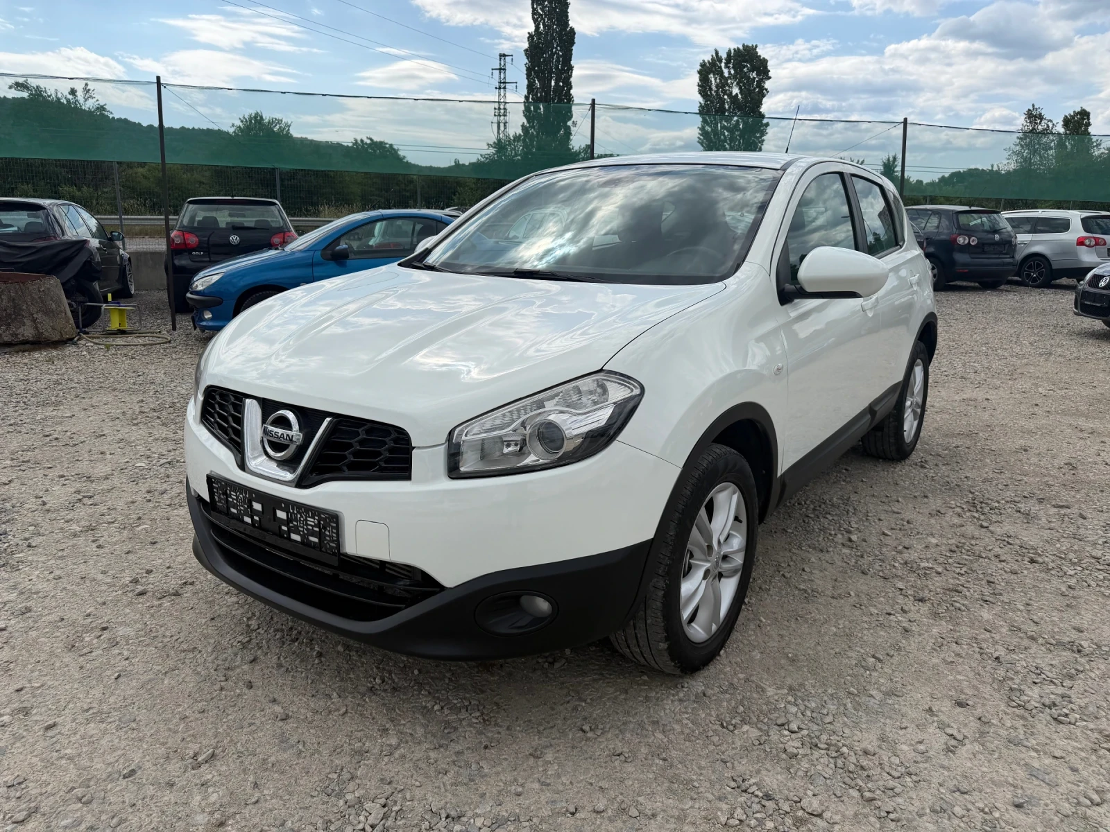 Nissan Qashqai 2.0D-150PS-4X4-АВТОМАТИК