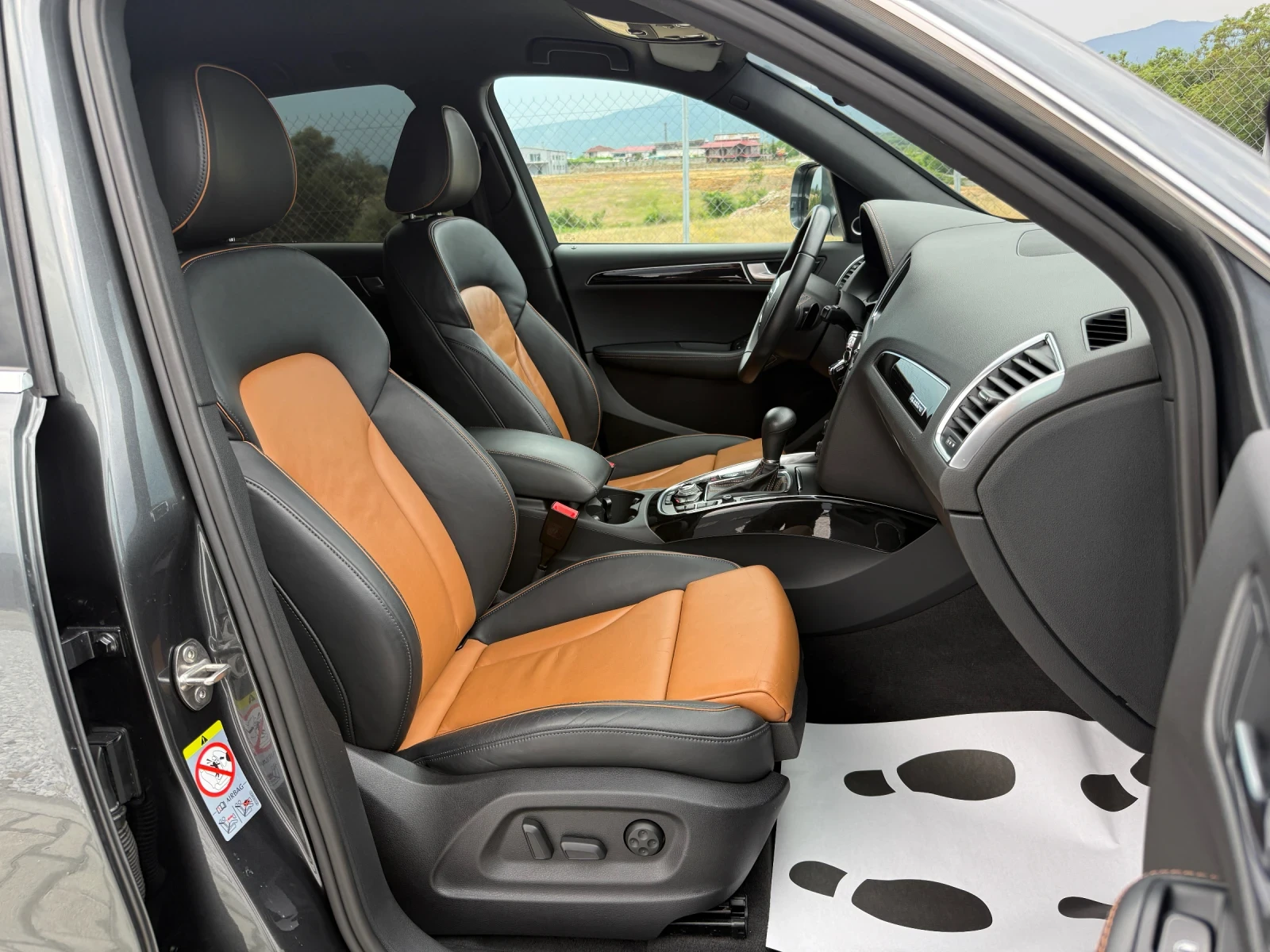 Audi Q5 3.0 TDI/EXCLUSIVE/BANG&OLUFSEN, снимка 13 - Автомобили и джипове - 55226328