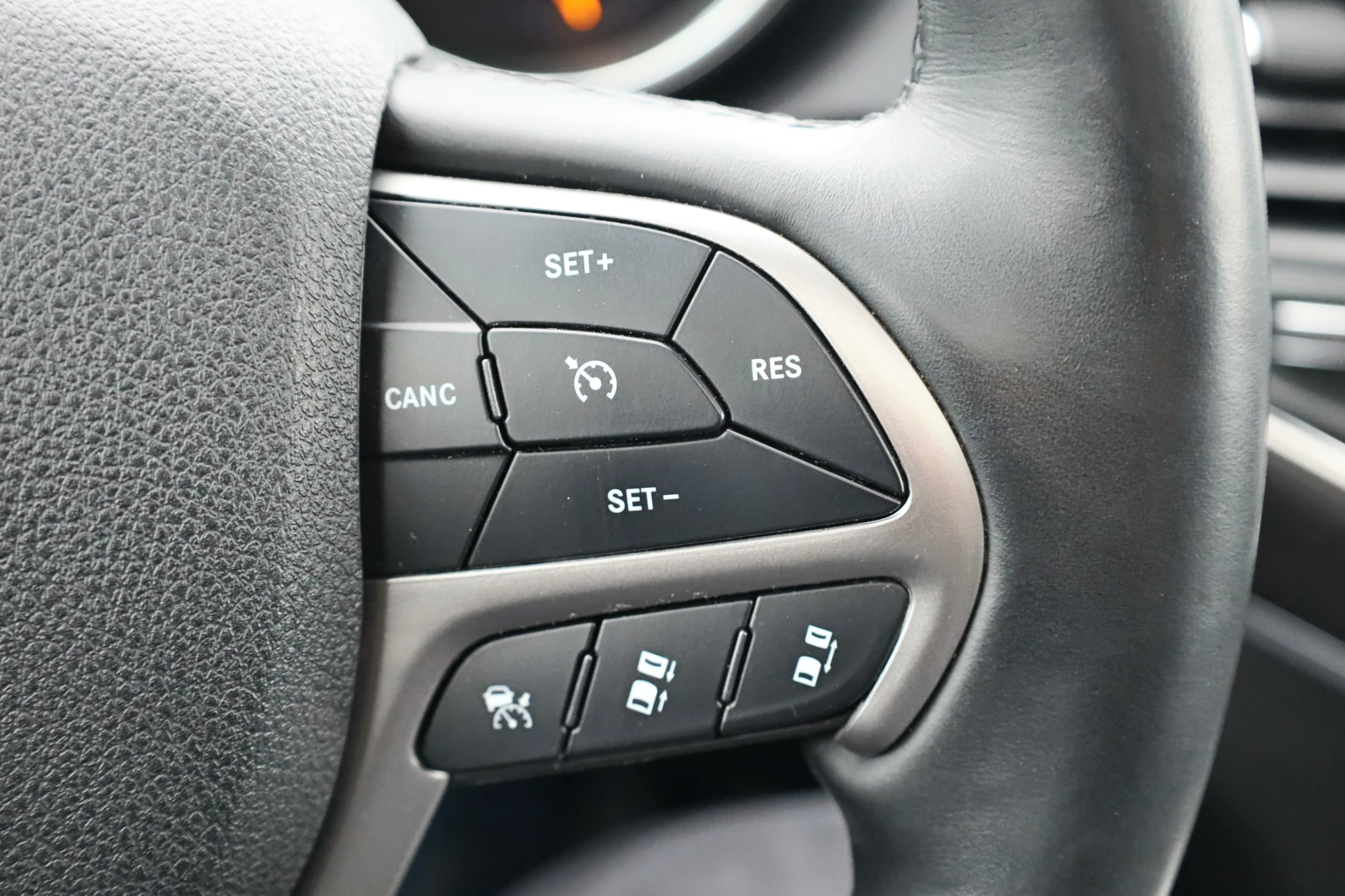 Jeep Grand cherokee ������ ��� ������������ ������ | Mobile.bg � ����������� 16