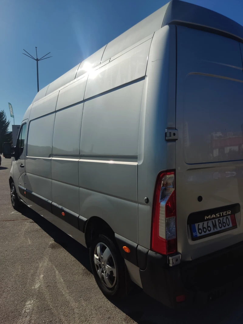 Renault Master 2.3dCi L3H3 Перфектен, снимка 7 - Бусове и автобуси - 47688664