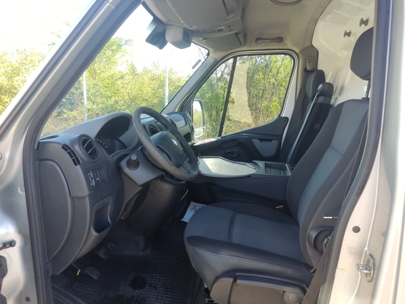 Renault Master 2.3dCi L3H3 Перфектен, снимка 10 - Бусове и автобуси - 47688664