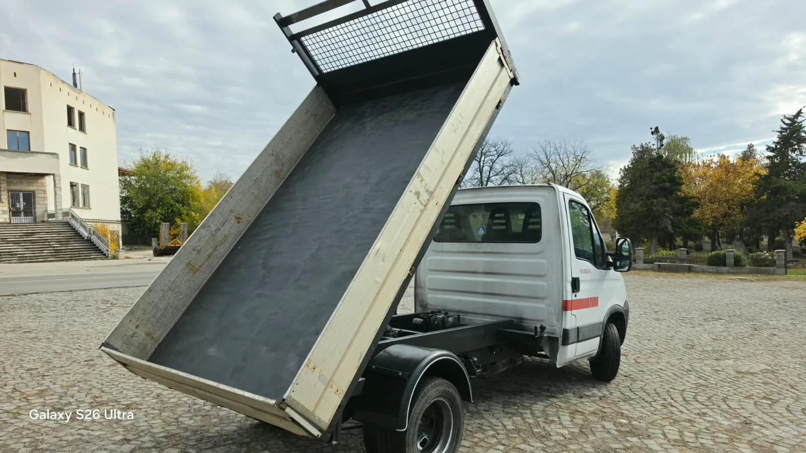 Iveco Daily Тристранен самосвал , снимка 6 - Бусове и автобуси - 56611233