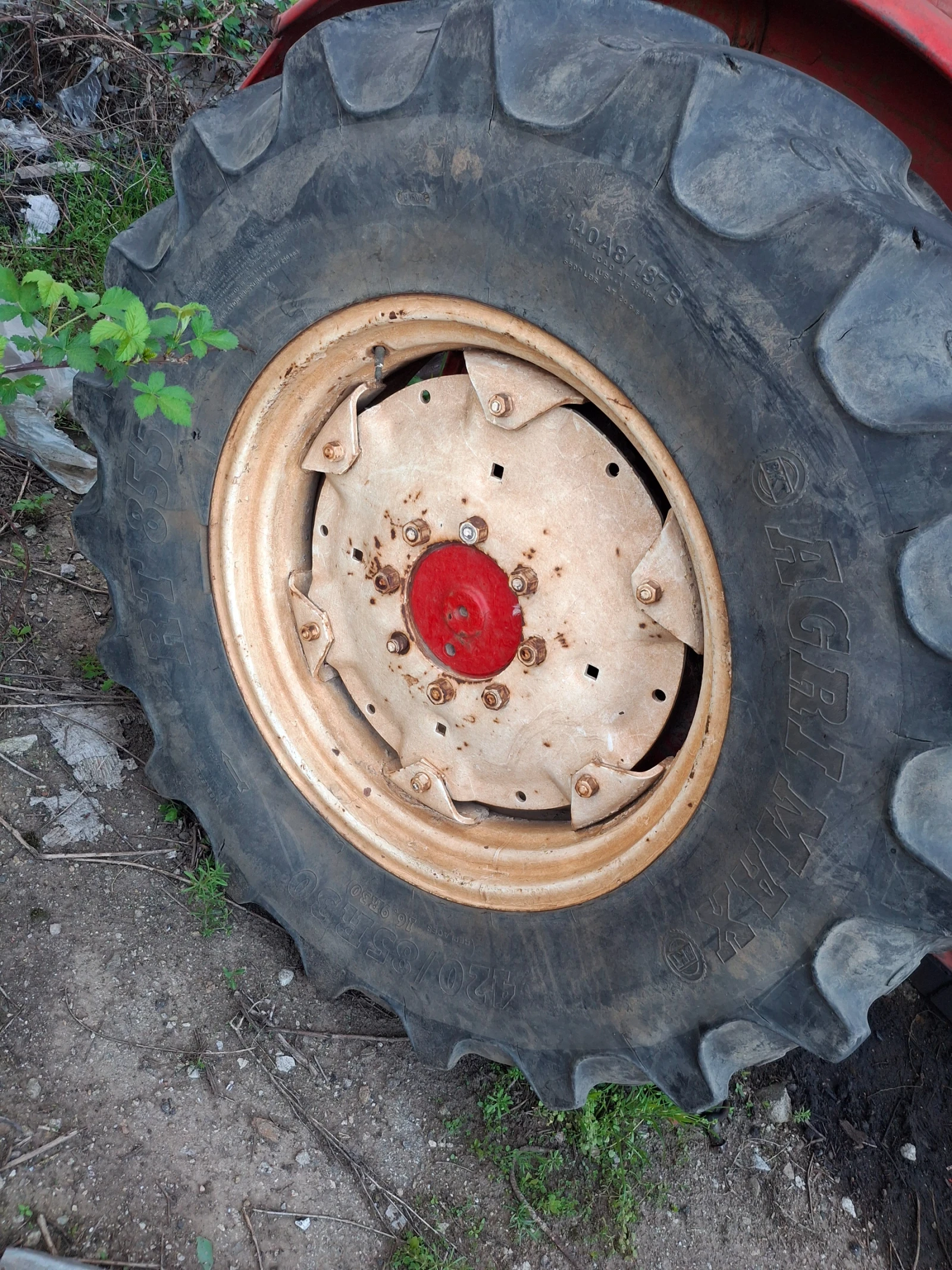 Трактор Т Гуми и джанти т -40 - изображение 3