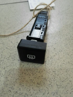 Копче подгрев задно стъкло Киа Каренс