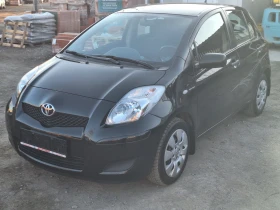 Toyota Yaris 1.3i, снимка 1