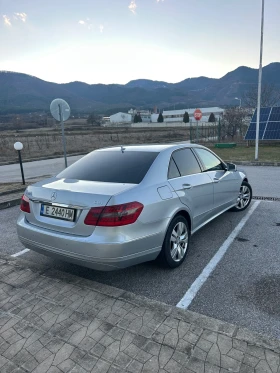 Mercedes-Benz E 220, снимка 2