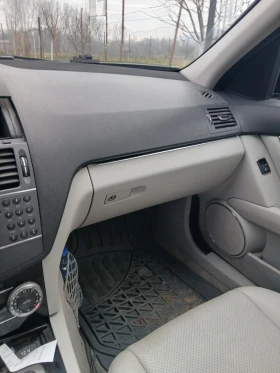Mercedes-Benz C 200, снимка 12