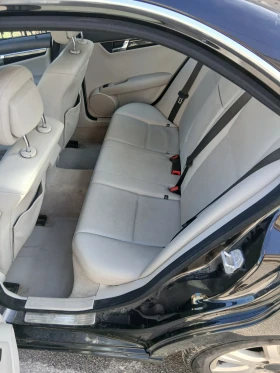 Mercedes-Benz C 200, снимка 13
