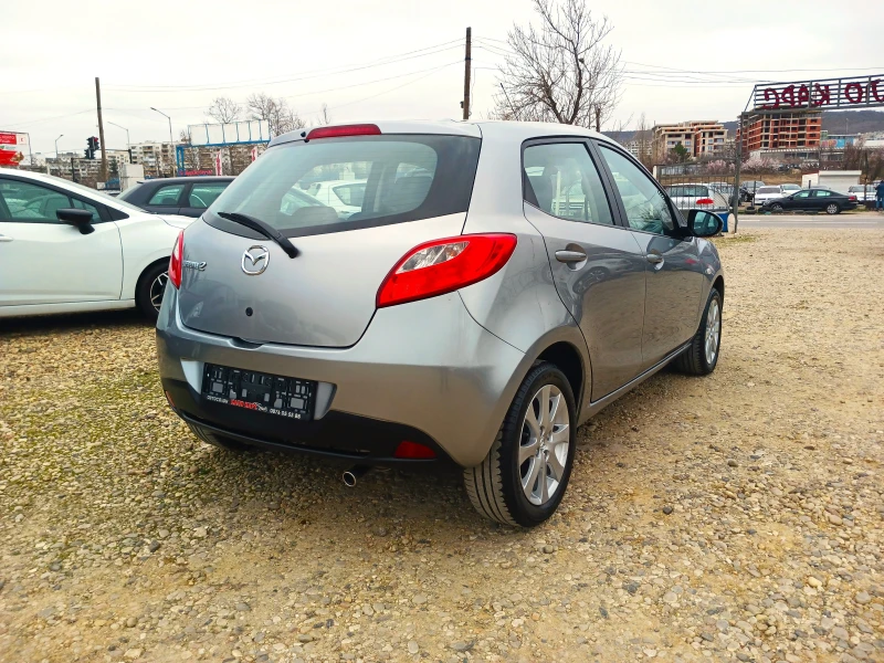 Mazda 2 АВТОМАТИК, снимка 4 - Автомобили и джипове - 44530842