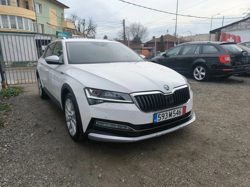 Skoda Superb Scout 2.0ТSI 280 4x4 Швейцария Face Matrix, снимка 3 - Автомобили и джипове - 44560314