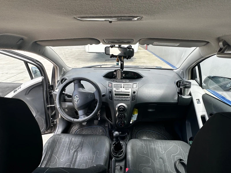 Toyota Yaris, снимка 17 - Автомобили и джипове - 47441017