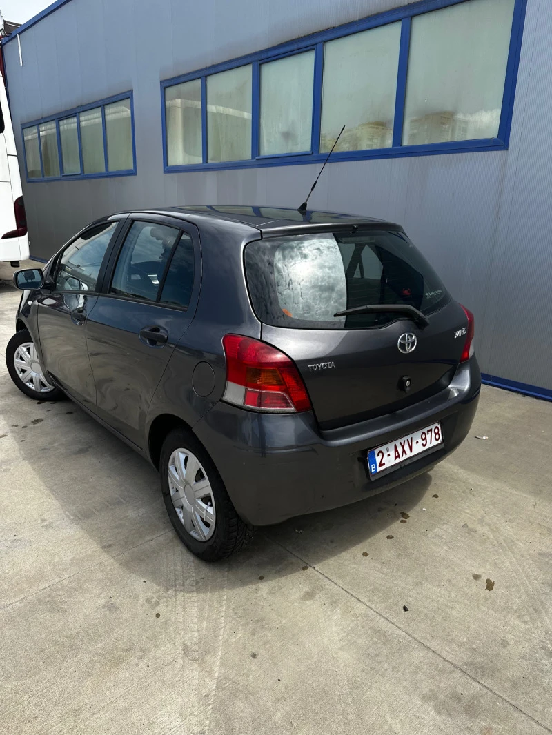 Toyota Yaris, снимка 8 - Автомобили и джипове - 47441017