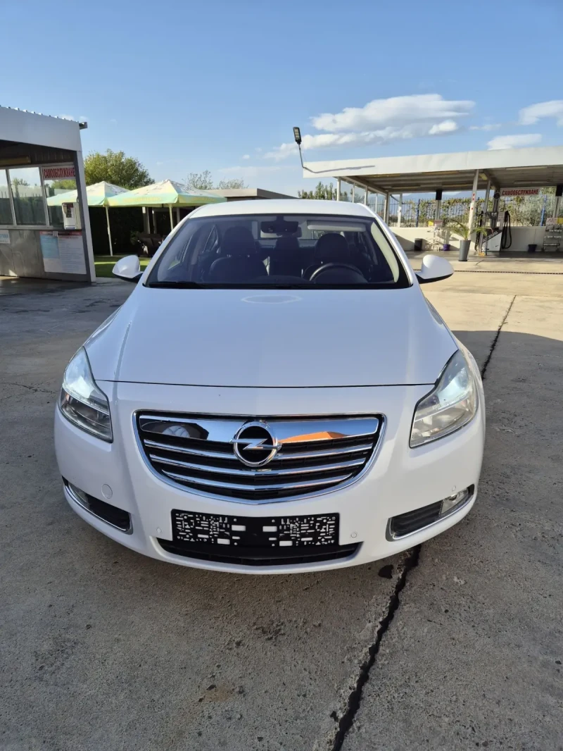 Opel Insignia 2.0 CDTI , снимка 1 - Автомобили и джипове - 47463527