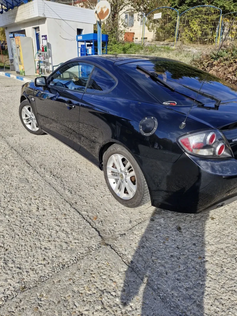 Hyundai Coupe, снимка 15 - Автомобили и джипове - 49473646