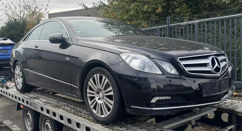 Mercedes-Benz E 250 W212, снимка 10 - Автомобили и джипове - 48126643