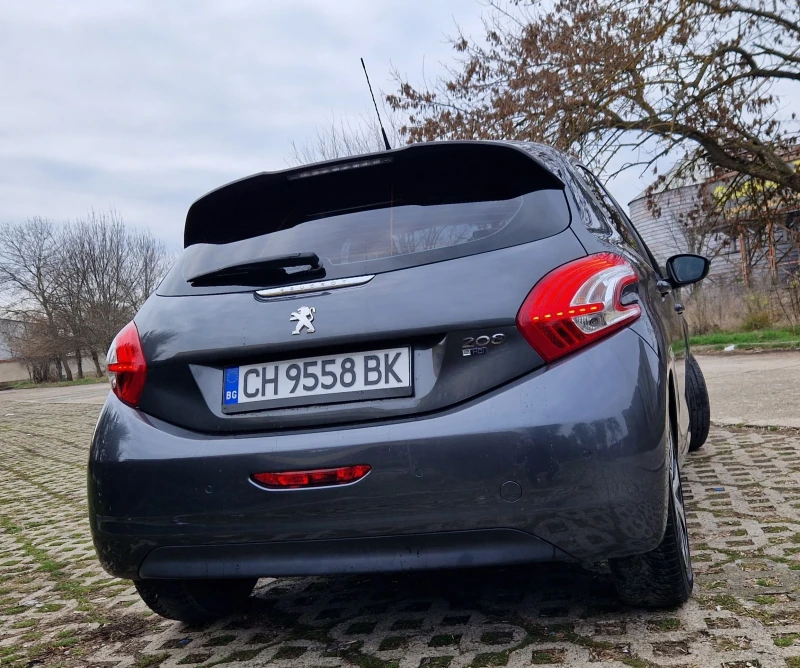 Peugeot 208 1.4 HDI, снимка 3 - Автомобили и джипове - 48357680