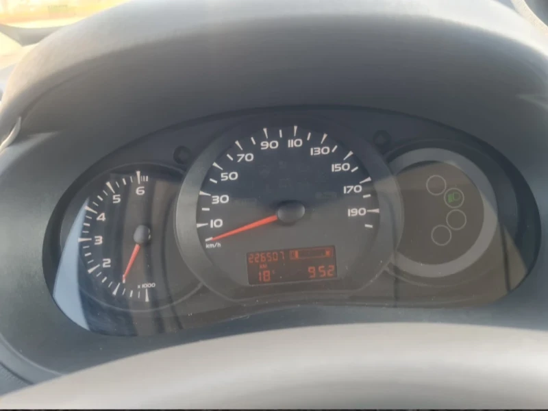 Renault Kangoo 1.5 dci, снимка 8 - Автомобили и джипове - 48562059