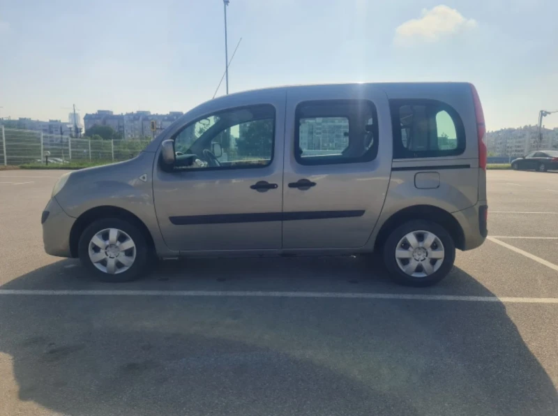 Renault Kangoo 1.5 dci, снимка 1 - Автомобили и джипове - 49511565