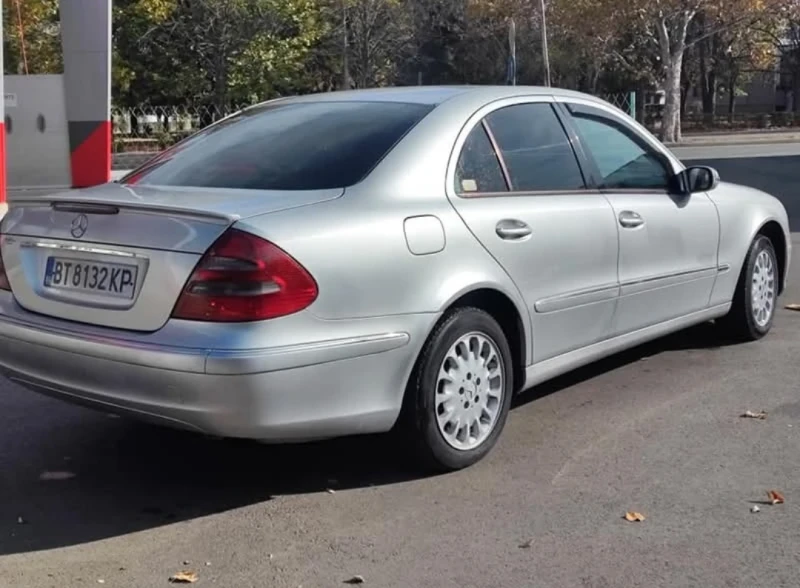 Mercedes-Benz E 270, снимка 2 - Автомобили и джипове - 49400253