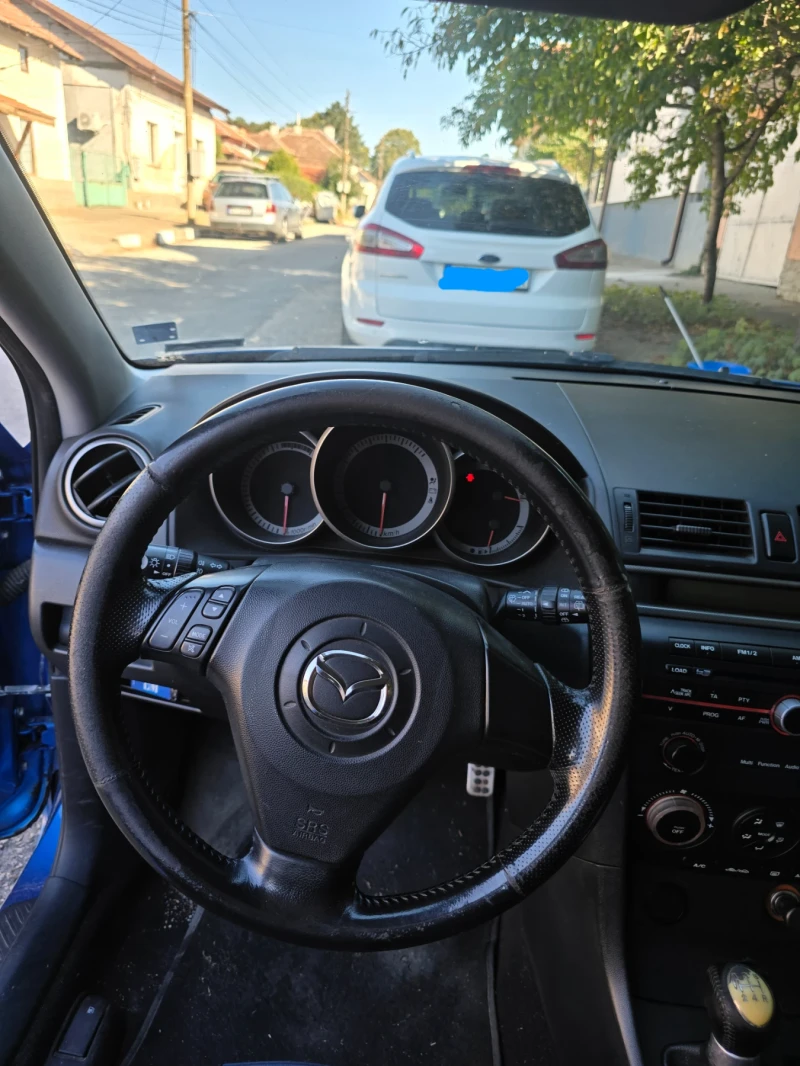 Mazda 3, снимка 12 - Автомобили и джипове - 51788691