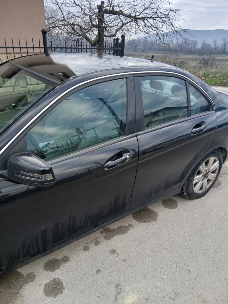 Mercedes-Benz C 200, снимка 14 - Автомобили и джипове - 52863998