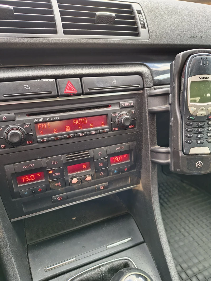 Audi A4, снимка 17 - Автомобили и джипове - 52945106