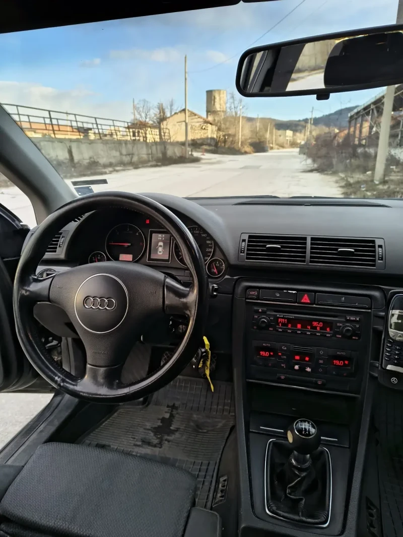 Audi A4, снимка 15 - Автомобили и джипове - 52945106