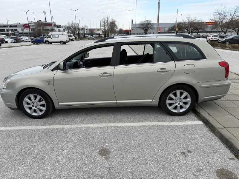 Toyota Avensis, снимка 4 - Автомобили и джипове - 53097660