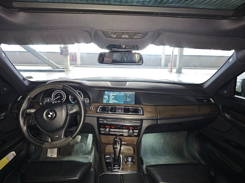 BMW 730 M PACK* DISTRONIC* SOFT CLOSE* HEAD-UP* ЛИЗИНГ , снимка 7 - Автомобили и джипове - 53121582