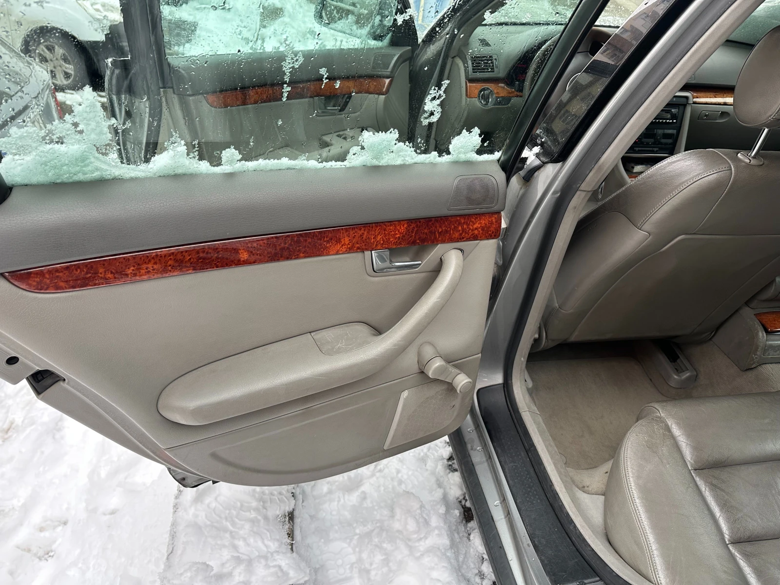 Audi A4 1.9 TDI 131 к.с. - изображение 5