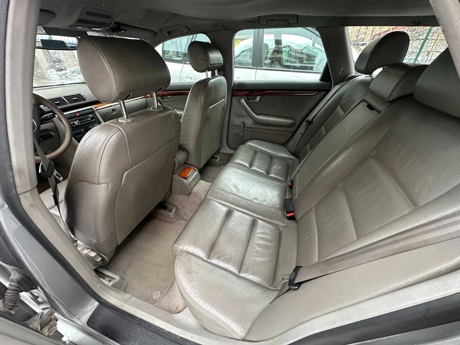 Audi A4 1.9 TDI 131 к.с. - изображение 4
