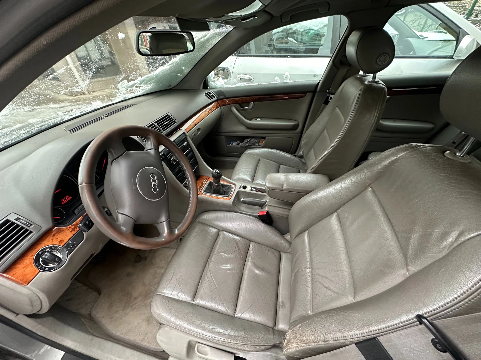Audi A4 1.9 TDI 131 к.с. - изображение 2