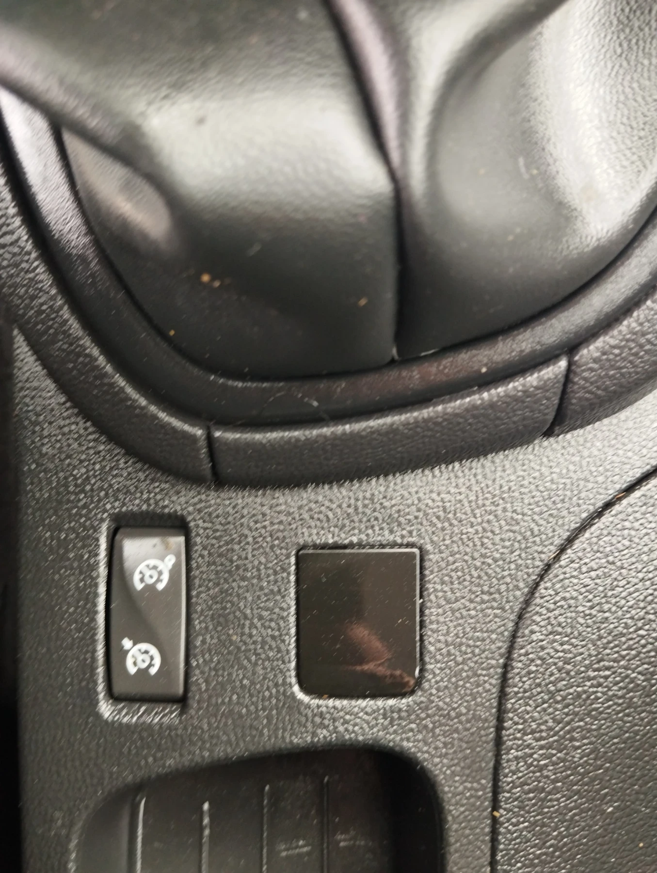 Renault Clio 1.5 dCi 90к.с. EURO 6 АВТОПИЛОТ НАВИГАЦИЯ 104000КМ | Mobile.bg — изображение 13