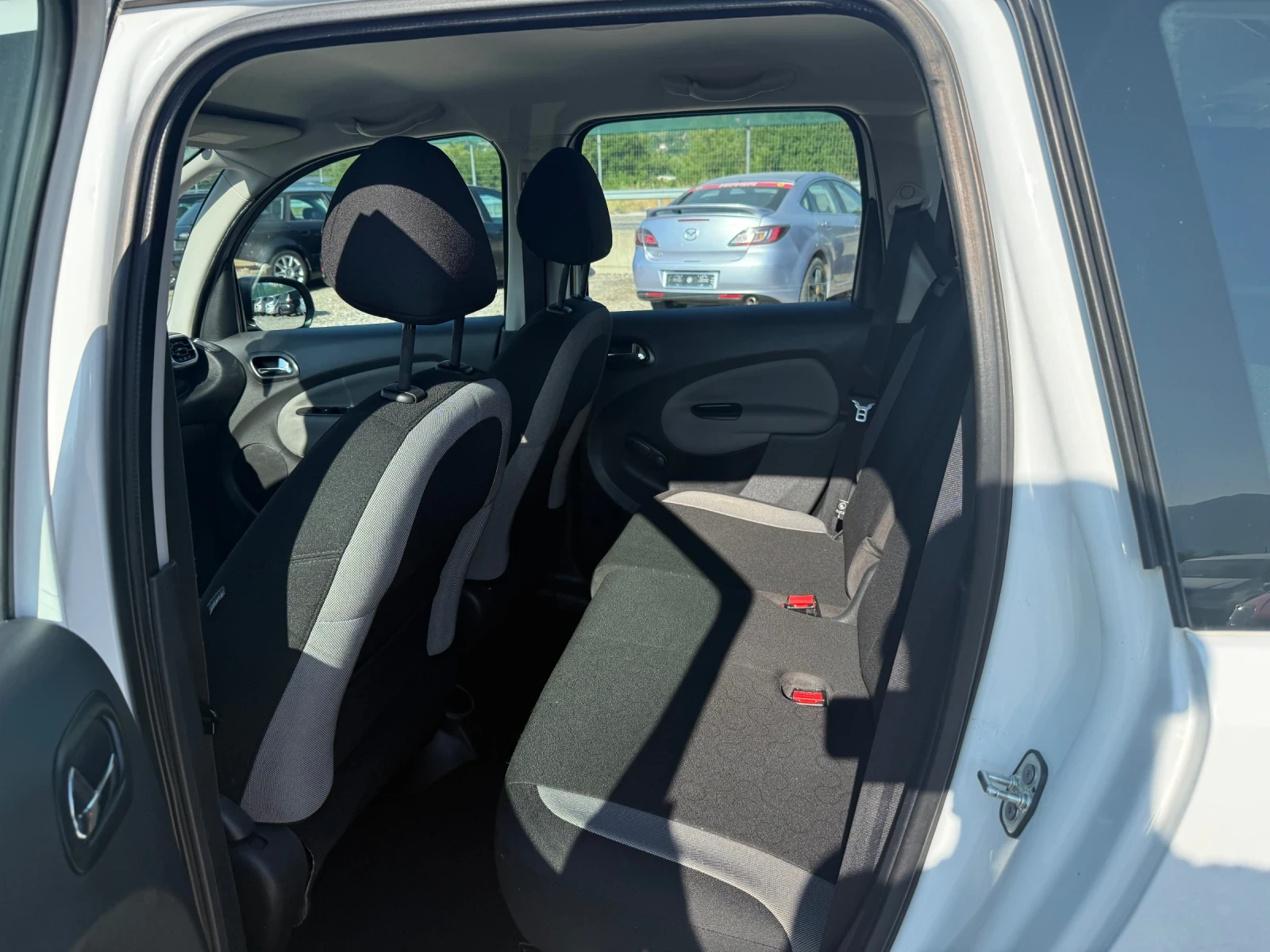 Citroen C3 Picasso 1.6HDI-92PS - изображение 10