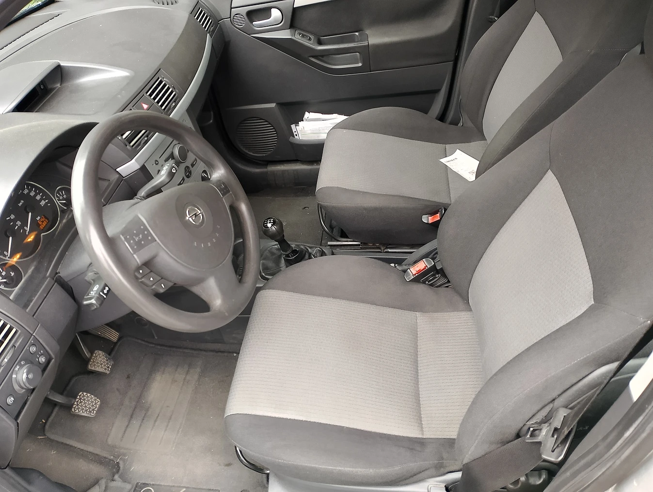 Opel Meriva 1, 7CDTI 101к.с. - изображение 6