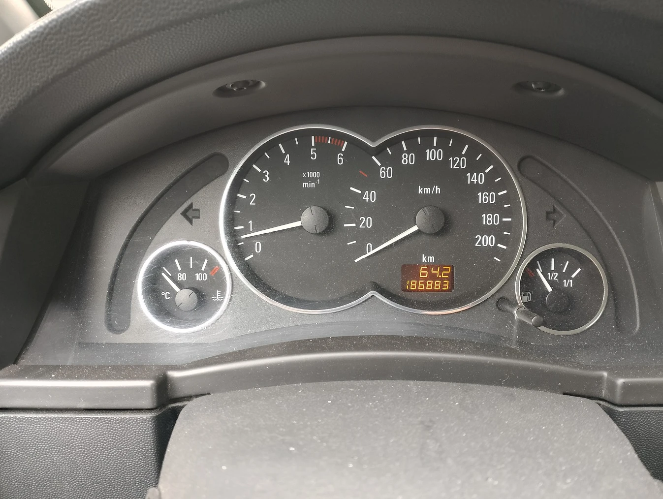 Opel Meriva 1, 7CDTI 101к.с. - изображение 8