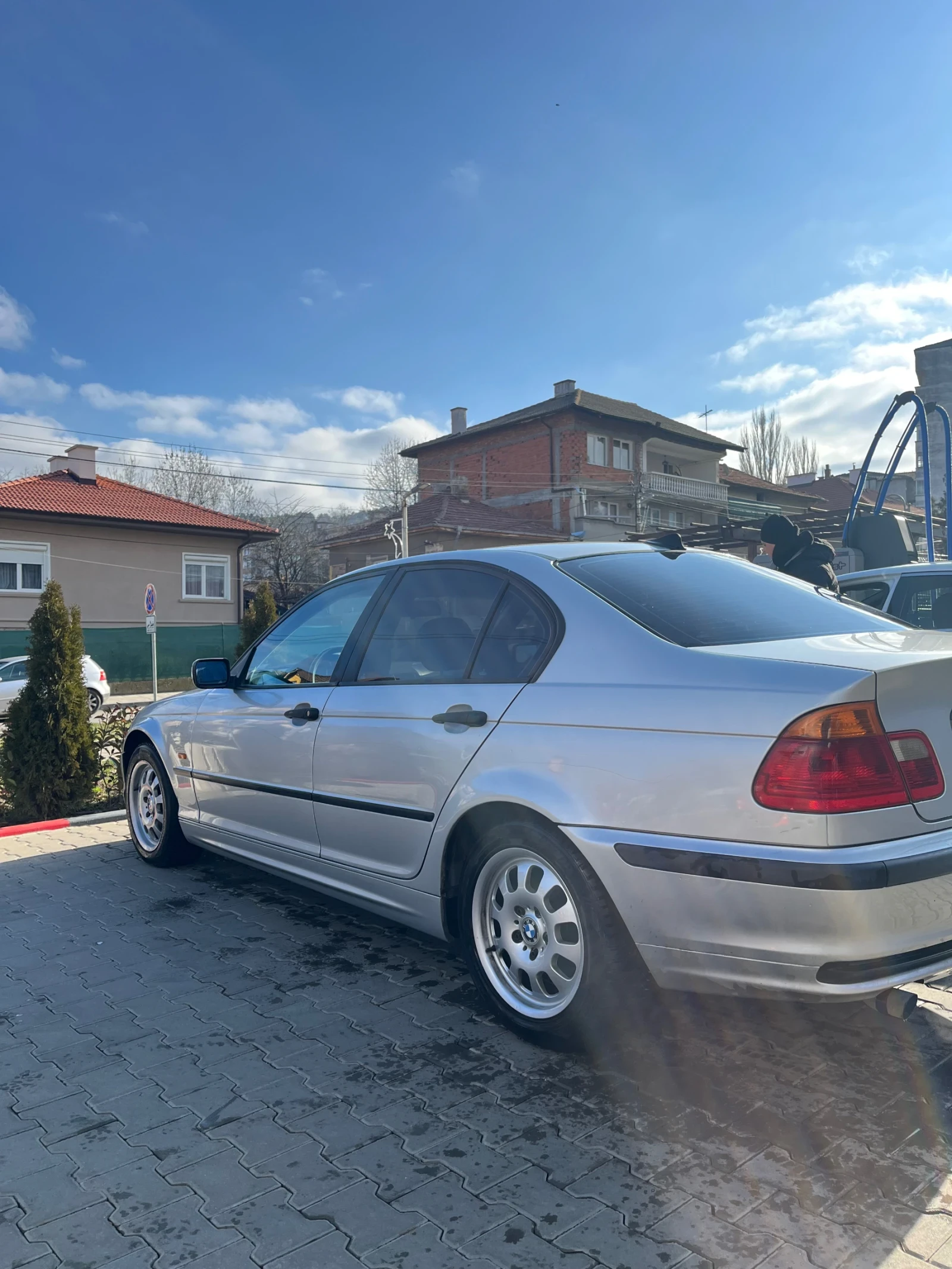 BMW 318  - изображение 5