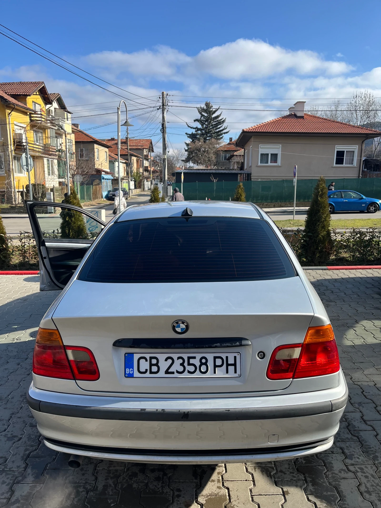 BMW 318  - изображение 7