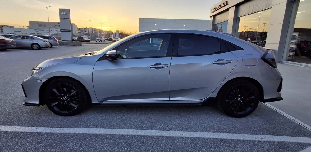 Honda Civic 1.5 i-VTEC Turbo Sport Plus AT - изображение 9