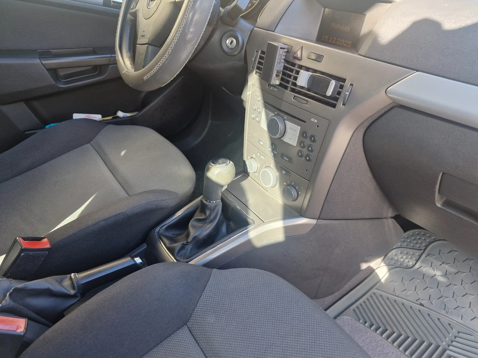 Opel Astra 1.7 - изображение 3