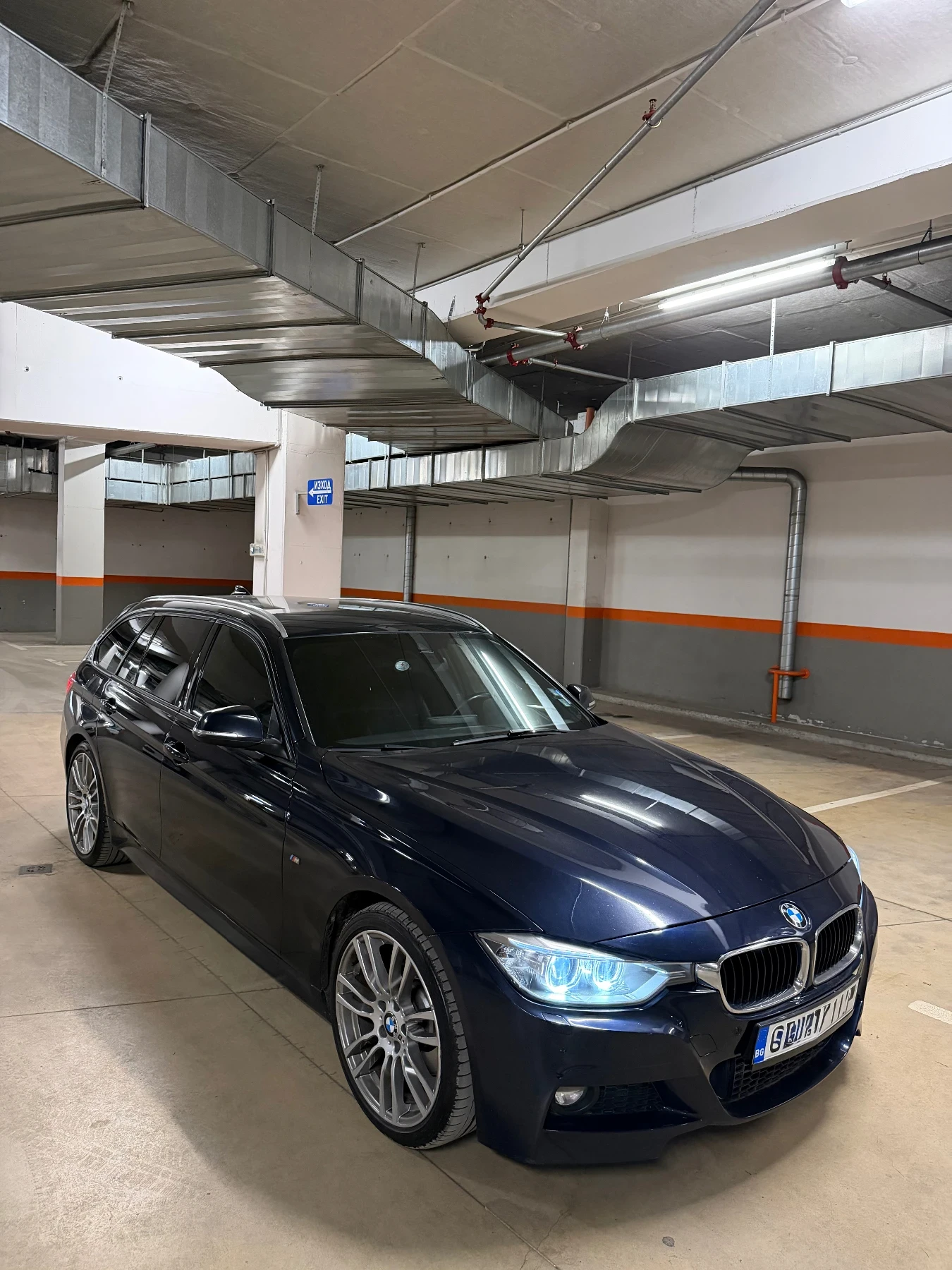 BMW 330 M-Pack/RWD/Обслужена/История/HUD - изображение 2