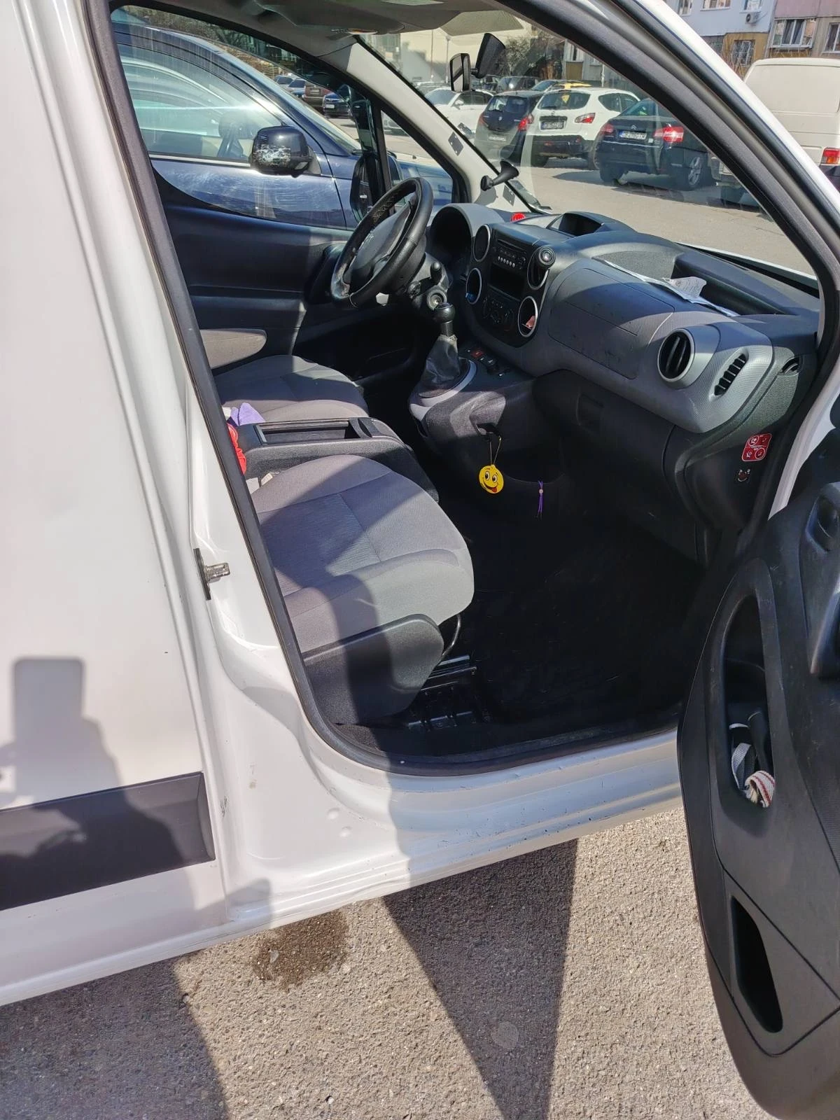 Peugeot Partner Pick-up, снимка 9 - Автомобили и джипове - 53715623