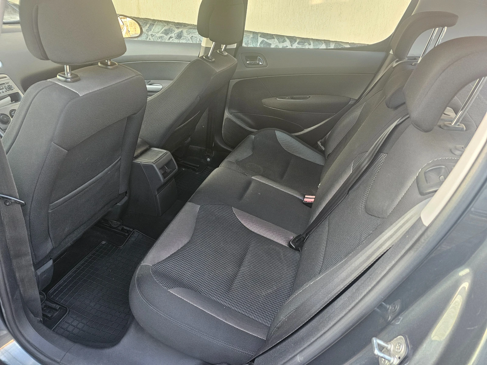 Peugeot 308 Газ-инж-Гаражно, снимка 13 - Автомобили и джипове - 53948789